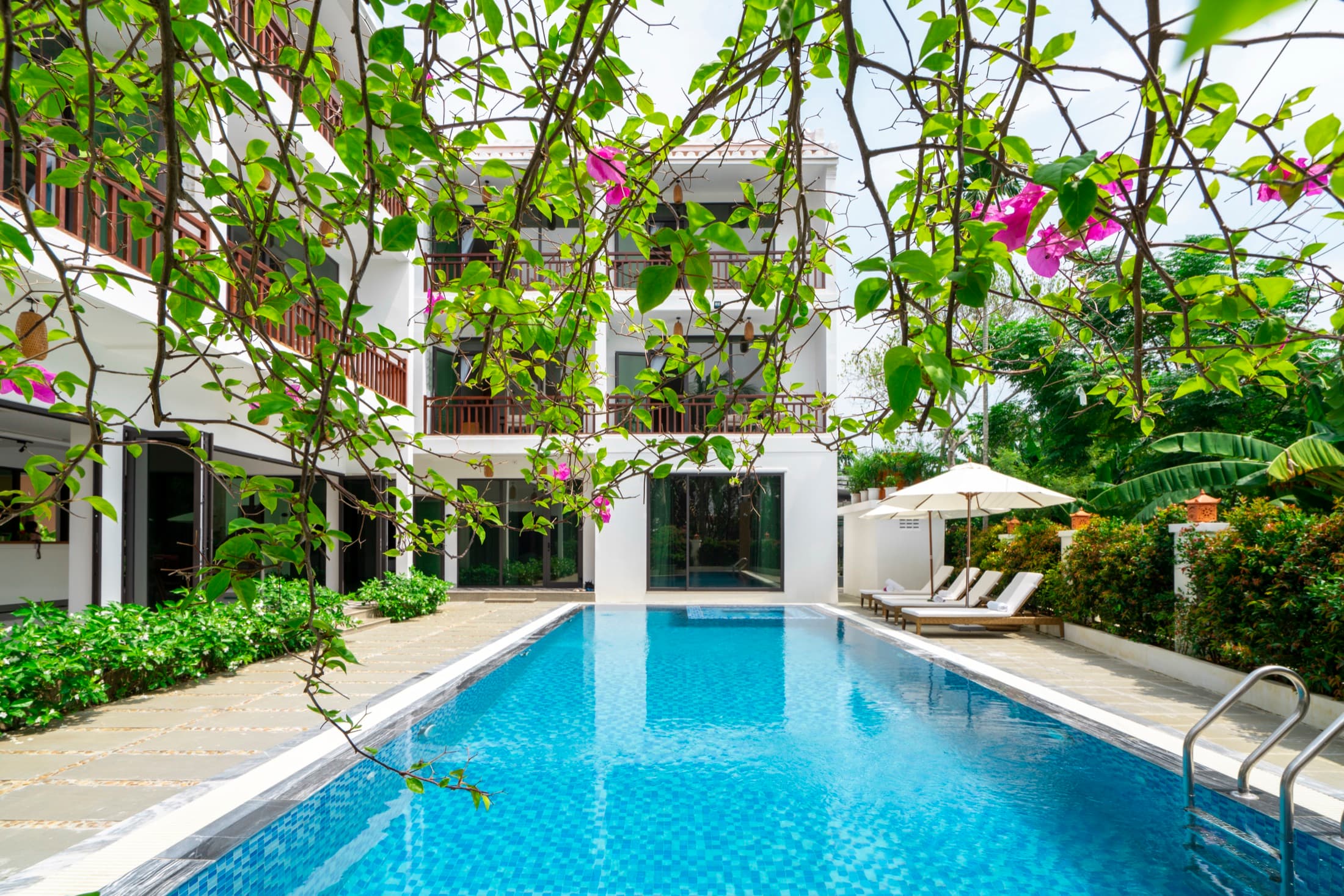 Pool — photo 1